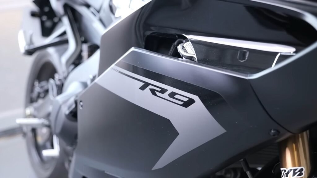 2025 Yamaha R9