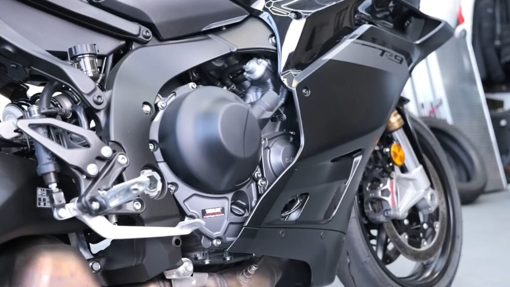 2025 Yamaha R9 Review